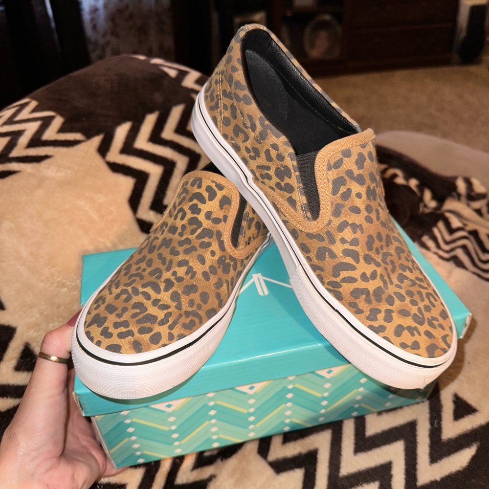 NOBO leopard print, slip on, canvas tenny shoes. Women’s Sz 6. Like new. $15